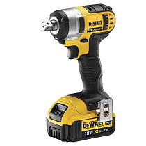 Гайковерт DeWALT DCF880M2