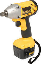 Гайковерт DeWALT DW053K2